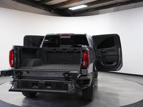 Used 2022 GMC Sierra 1500 AT4 w/ AT4 Premium Package AWD/4WD image 12
