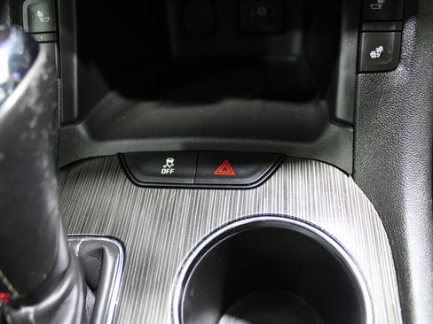 Used 2018 GMC Acadia SLT image 22