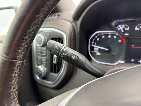 Used 2021 GMC Sierra 1500 SLT image 12
