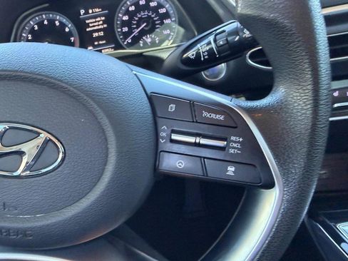 Used 2021 Hyundai Sonata SEL w/ Preferred Accessory Package FWD image 12