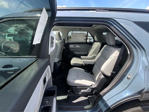 New 2026 Ford Explorer Active w/ Active Comfort Package AWD/4WD image 10