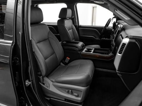 Used 2018 GMC Sierra 1500 SLT AWD/4WD image 44