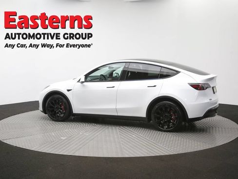 Used 2022 Tesla Model Y Long Range AWD/4WD image 56