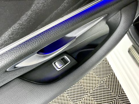 Used 2020 Mercedes-Benz E 350 Sedan image 42