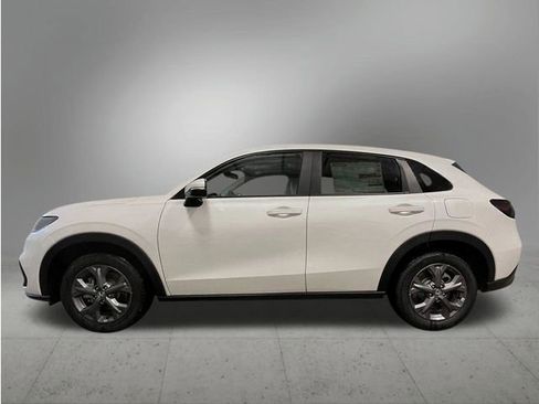New 2026 Honda HR-V LX image 2