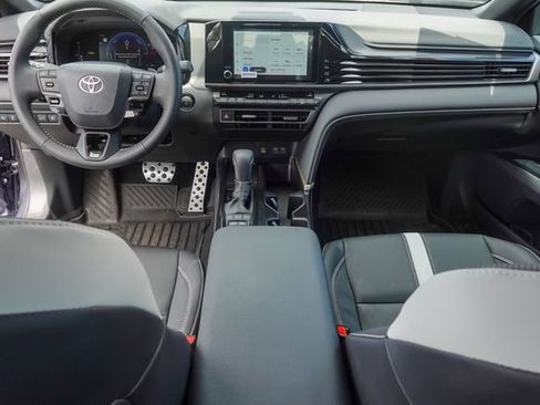 Certified 2026 Toyota Camry SE w/ Convenience Package FWD image 4