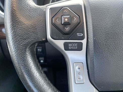 Used 2015 Toyota Tundra Limited w/ Limited Premium Package image 20