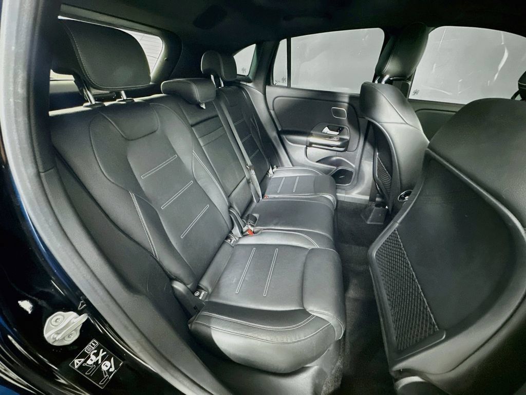 Used 2021 Mercedes-Benz GLA 45 AMG 4MATIC image 28