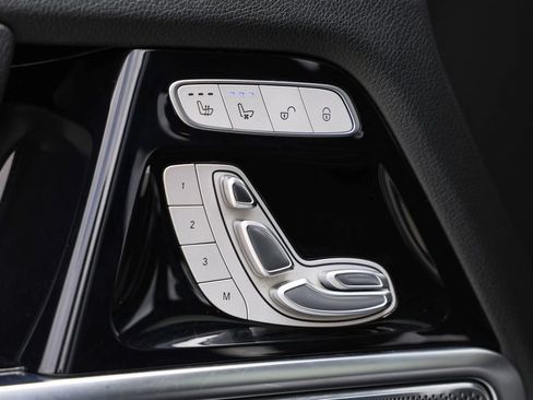 Used 2020 Mercedes-Benz G 550 w/ Seat Comfort Package image 16
