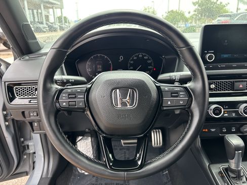 Used 2025 Honda Civic Sport image 25