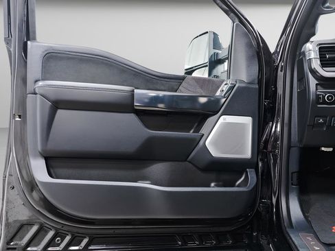 Used 2025 Ford F250 Platinum image 27