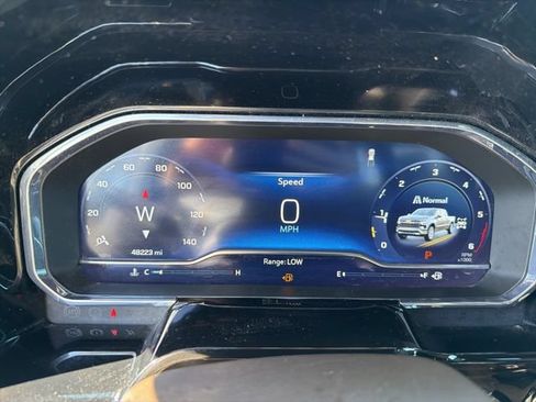 Used 2025 Chevrolet Silverado 1500 LTZ AWD/4WD image 15
