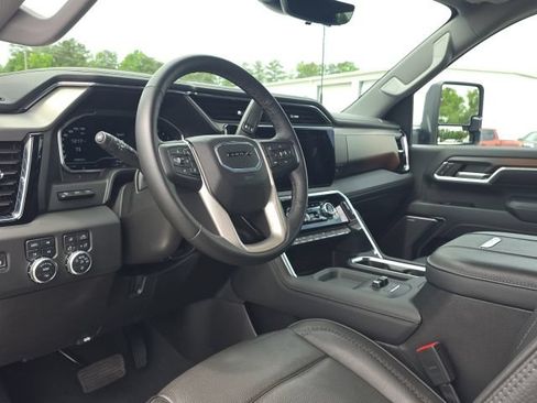 Used 2024 GMC Sierra 2500 Denali w/ Denali Reserve Package AWD/4WD image 25