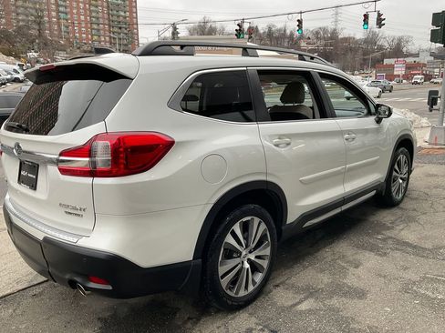 Used 2021 Subaru Ascent Limited image 3