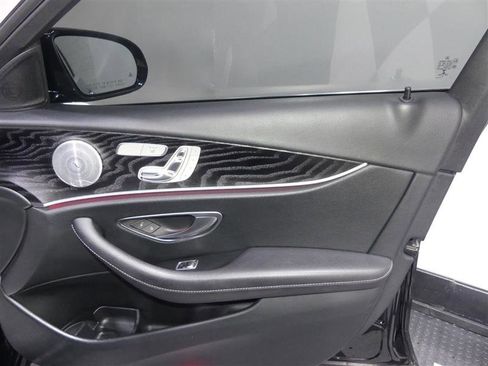 Used 2020 Mercedes-Benz E 350 4MATIC Sedan w/ Premium Package image 19