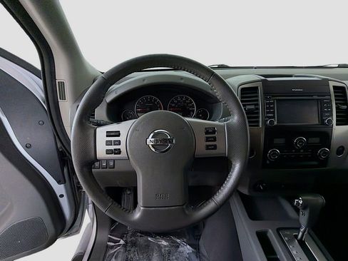 Used 2019 Nissan Frontier SL image 31