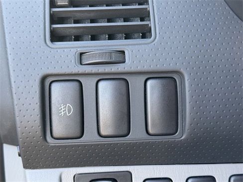 Used 2015 Toyota Tacoma PreRunner image 19