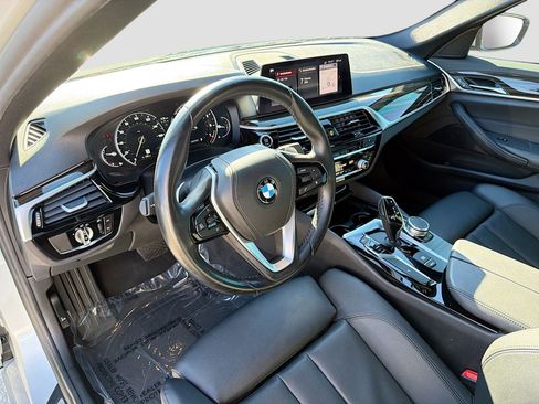 Used 2019 BMW 530i w/ Convenience Package image 27