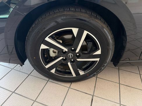 Used 2025 Nissan Sentra SV FWD image 24
