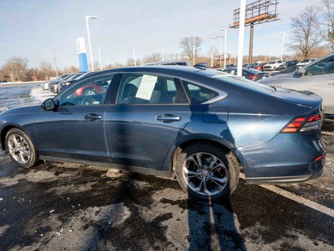 Used 2024 Honda Accord EX image 4