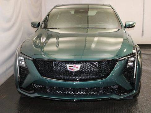 New 2026 Cadillac CT5 V image 3