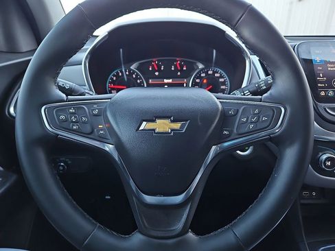 Used 2024 Chevrolet Equinox LT image 30