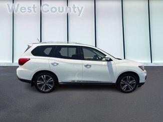 Used 2018 Nissan Pathfinder Platinum FWD video 2