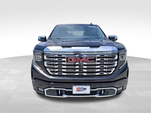 Certified 2025 GMC Sierra 1500 Denali w/ Denali Reserve Package AWD/4WD image 8