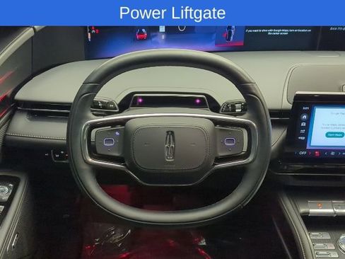 Used 2025 Lincoln Nautilus Reserve w/ Jet Appearance Package image 18