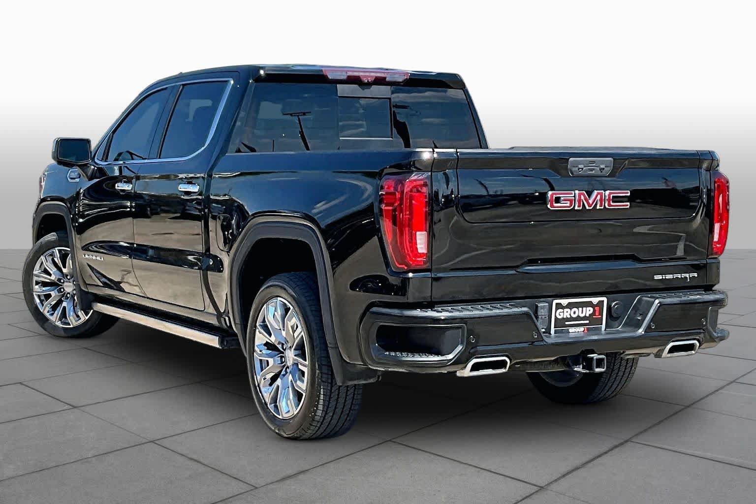 Used 2022 GMC Sierra 1500 Denali w/ Denali Reserve Package RWD image 12