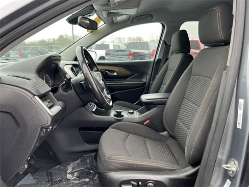 Used 2021 GMC Terrain SLE w/ Driver Convenience Package image 4