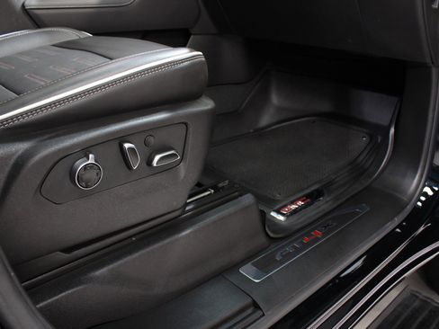 Used 2024 GMC Sierra 2500 AT4X image 56