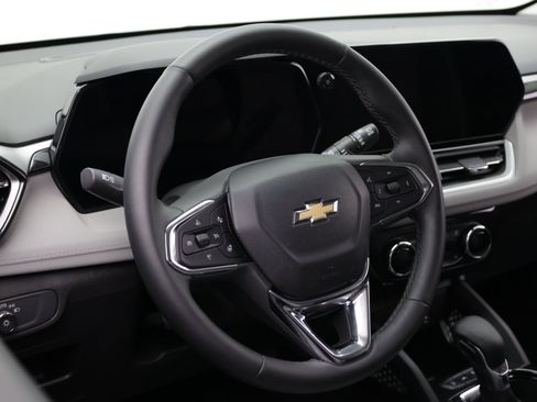 Used 2026 Chevrolet TrailBlazer LT w/ Convenience Package AWD/4WD image 10