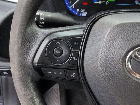 Used 2021 Toyota Corolla LE image 18