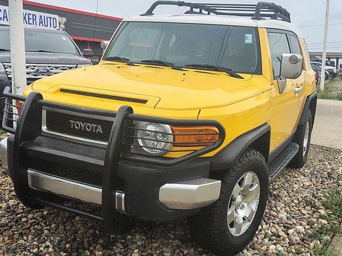 Used 2007 Toyota FJ Cruiser 4WD image 12