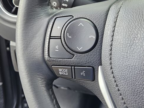 Certified 2018 Toyota Corolla XLE FWD image 25