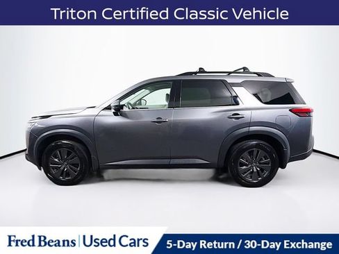 Used 2022 Nissan Pathfinder SV AWD/4WD image 5