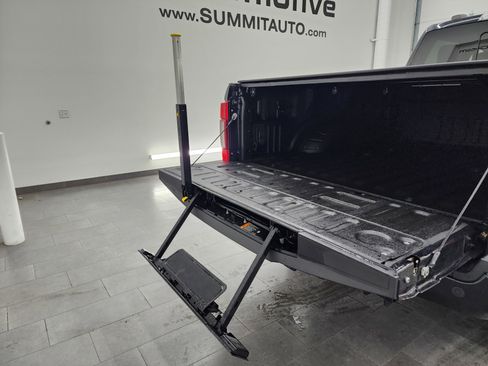 Used 2020 Ford F350 Lariat image 31