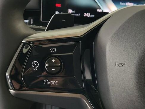 Certified 2025 BMW 530i image 15