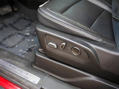 Used 2023 GMC Yukon Denali w/ Max Trailering Package image 11