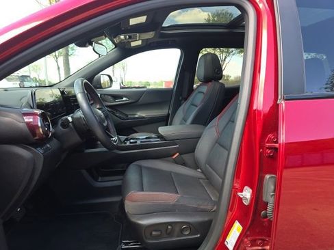 Used 2025 Chevrolet Equinox RS w/ Convenience Package III image 12