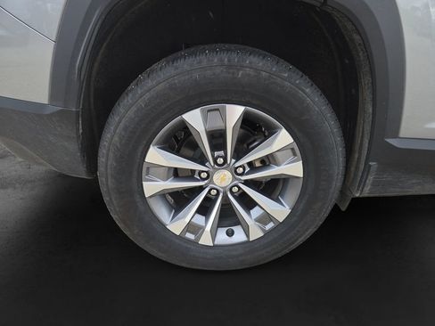 Used 2025 Chevrolet Equinox LT FWD image 13