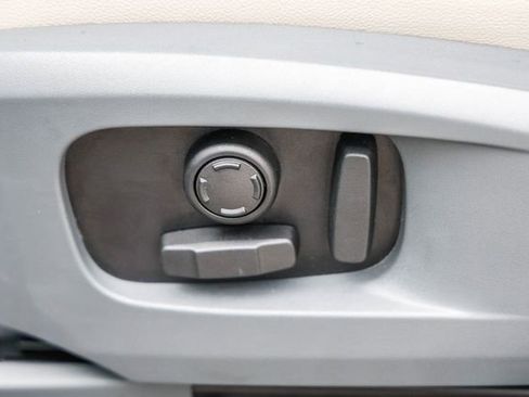 Used 2023 Land Rover Defender 110 S image 22