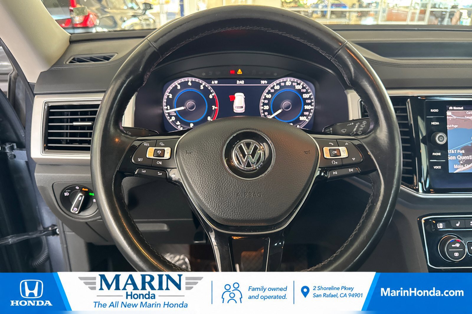 Used 2018 Volkswagen Atlas SEL Premium AWD/4WD image 31
