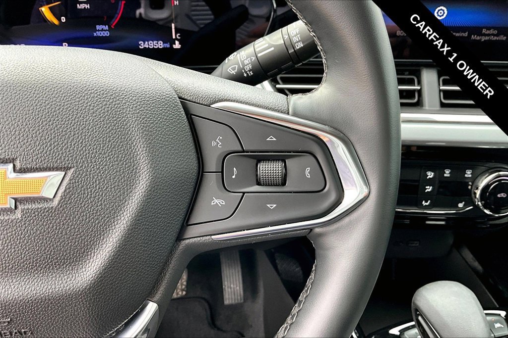 Used 2025 Chevrolet Trax LT FWD image 17