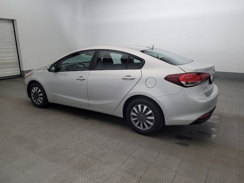 Used 2018 Kia Forte LX image 3