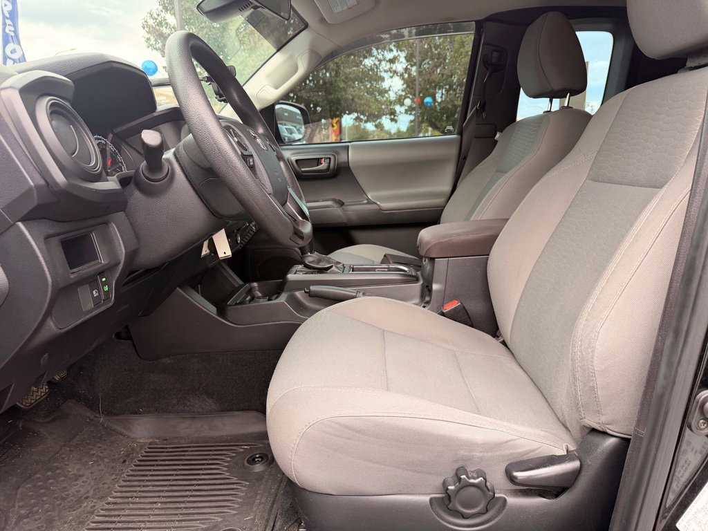Used 2018 Toyota Tacoma SR RWD image 6