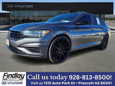 Used 2020 Volkswagen Jetta R-Line image 1