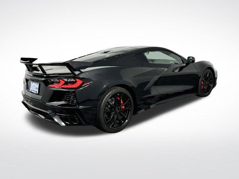 Used 2024 Chevrolet Corvette Stingray Preferred Cpe w/ Battery Protection Package RWD image 8