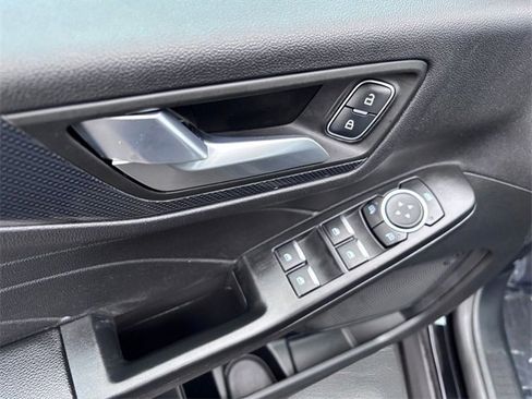 Used 2025 Ford Escape ST-Line image 13